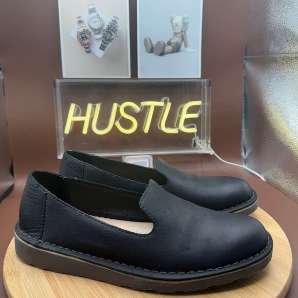 L.L. Bean Stonington Women's Sz 10 Loafers Flats Black Leather Slip On - Picture 1 of 9